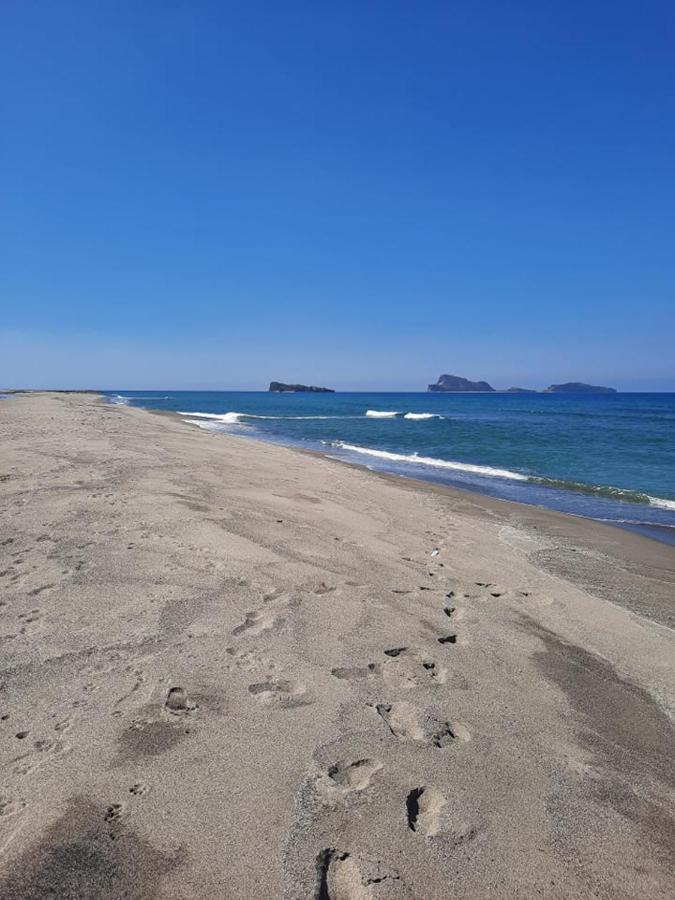 Youhan Beach Resort San Antonio  Kültér fotó