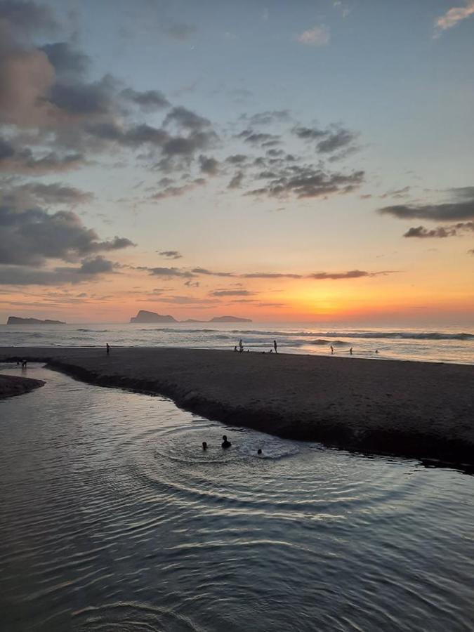Youhan Beach Resort San Antonio  Kültér fotó