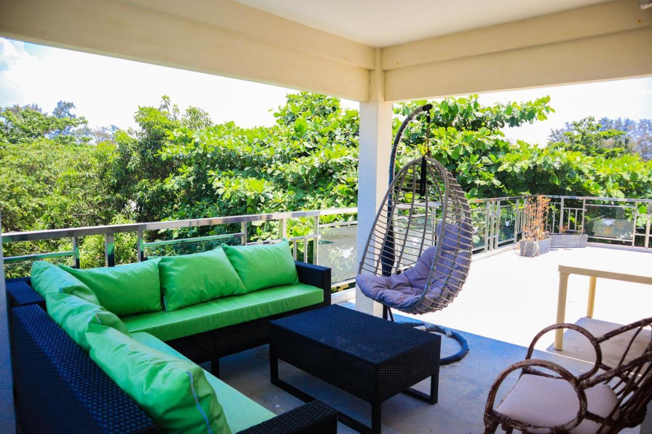 Youhan Beach Resort San Antonio  Kültér fotó